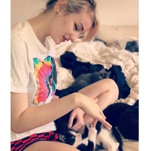 Meet your Posher, Ashleigh